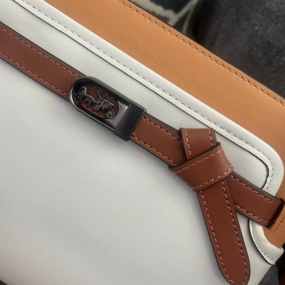 COACH Tate Carryall in Colorblock chalk natural/multi
